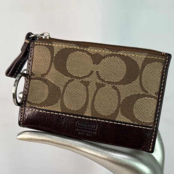 Coach Vintage Wallet with Key Chain Brown and Tan - Picture 1 of 10